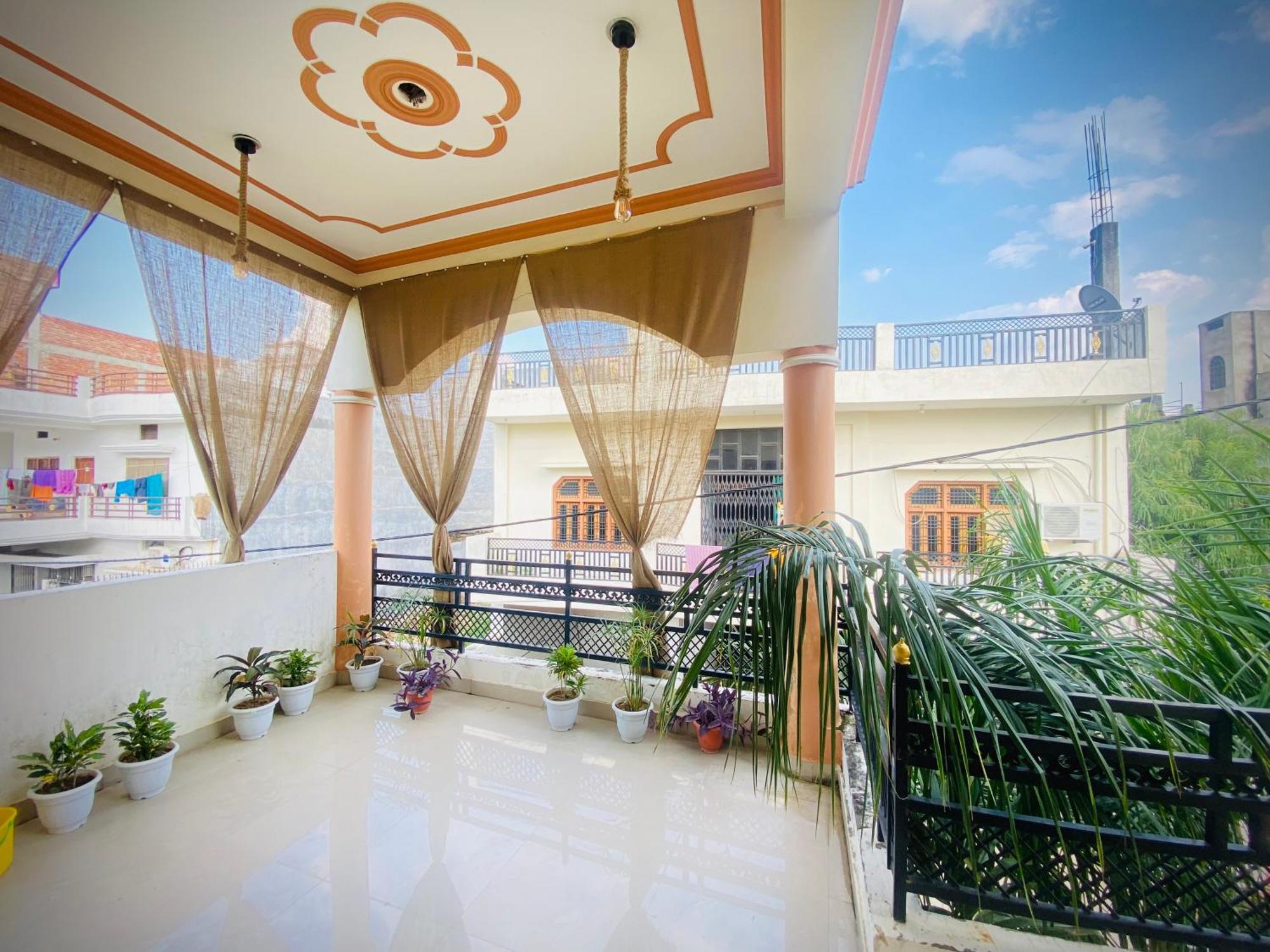 Rudra_HomeStay Varanasi Exteriör bild